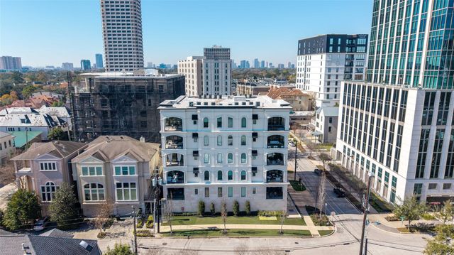 2221 Welch Street 201, Houston, TX 77019