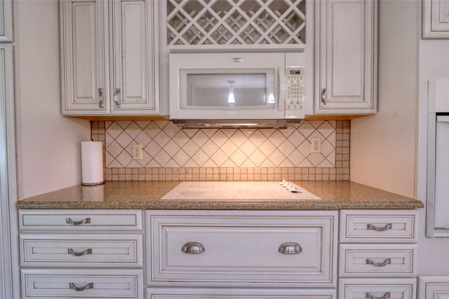 938 Nature Drive, Duncanville, TX 75116