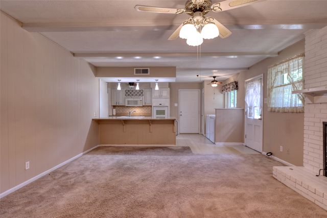 938 Nature Drive, Duncanville, TX 75116