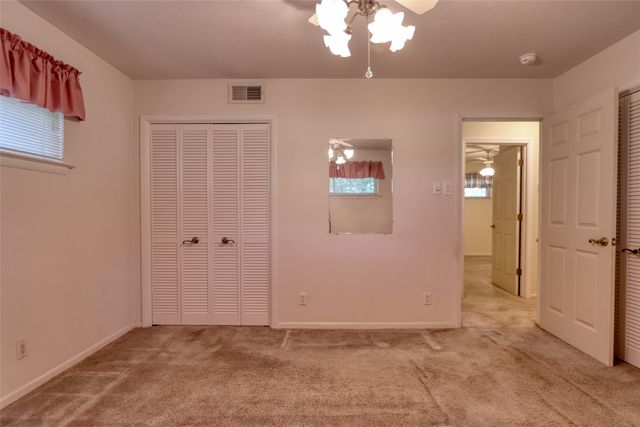 938 Nature Drive, Duncanville, TX 75116