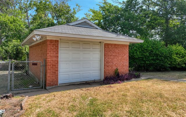 938 Nature Drive, Duncanville, TX 75116