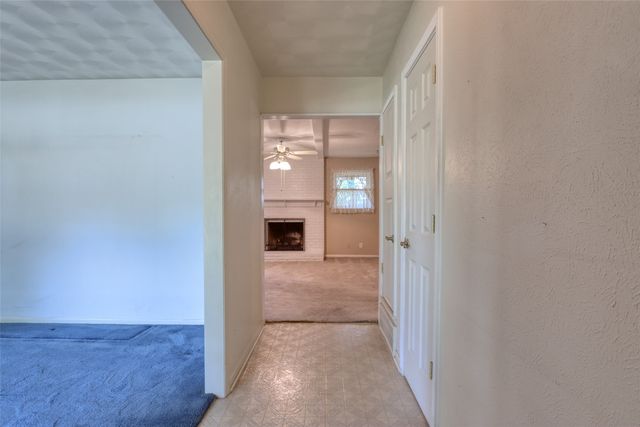 938 Nature Drive, Duncanville, TX 75116