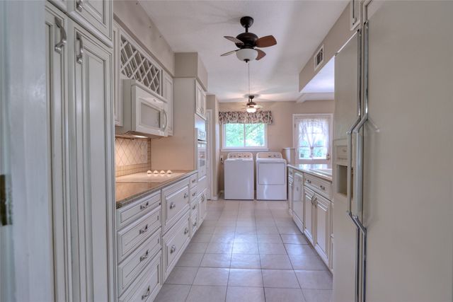 938 Nature Drive, Duncanville, TX 75116