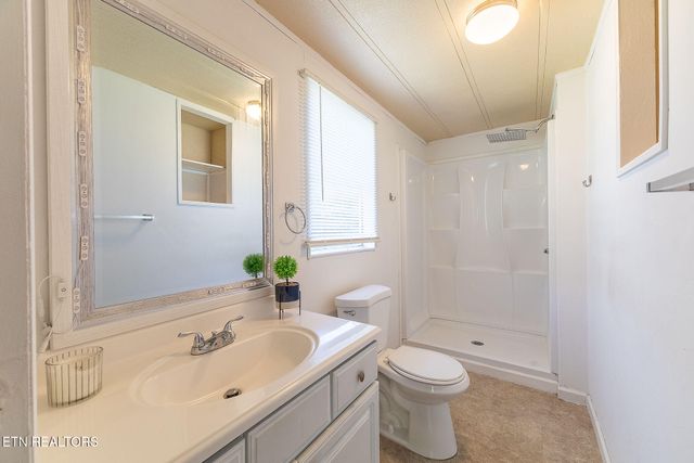 5197 Malone Rd, Loudon, TN 37774