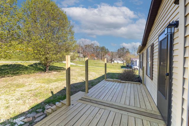 5197 Malone Rd, Loudon, TN 37774