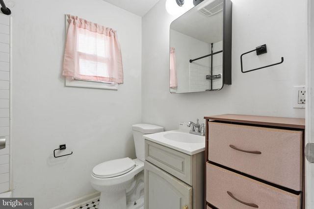 811 GORSUCH AVE, Baltimore, MD 21218