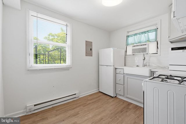 811 GORSUCH AVE, Baltimore, MD 21218
