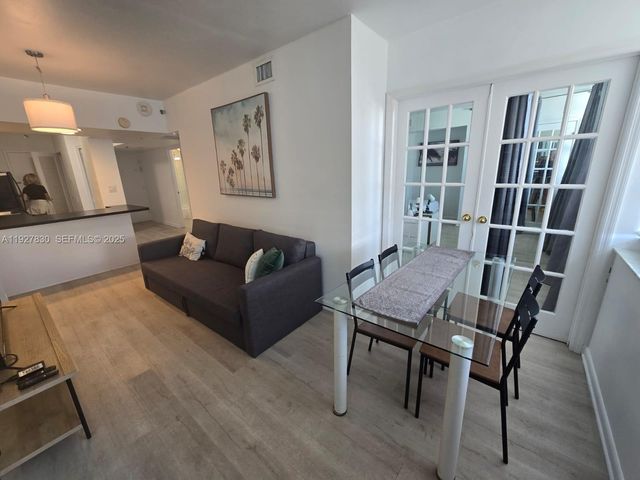 100 Lincoln Rd 1227, Miami Beach, FL 33139