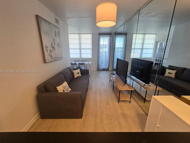 100 Lincoln Rd 1227, Miami Beach, FL 33139