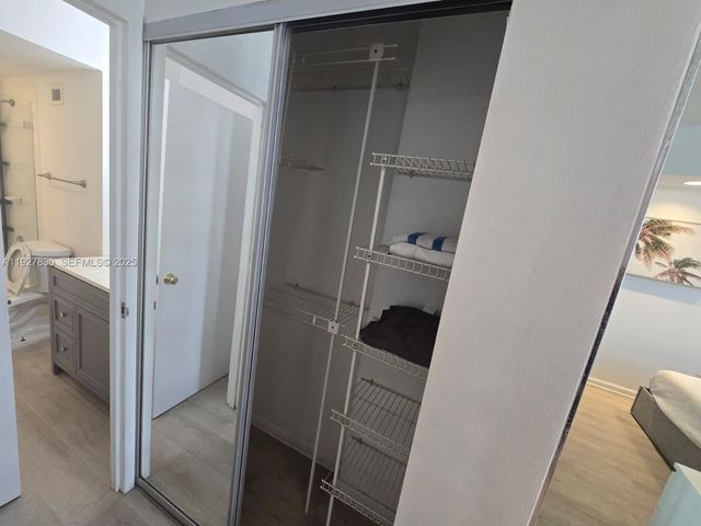 100 Lincoln Rd 1227, Miami Beach, FL 33139