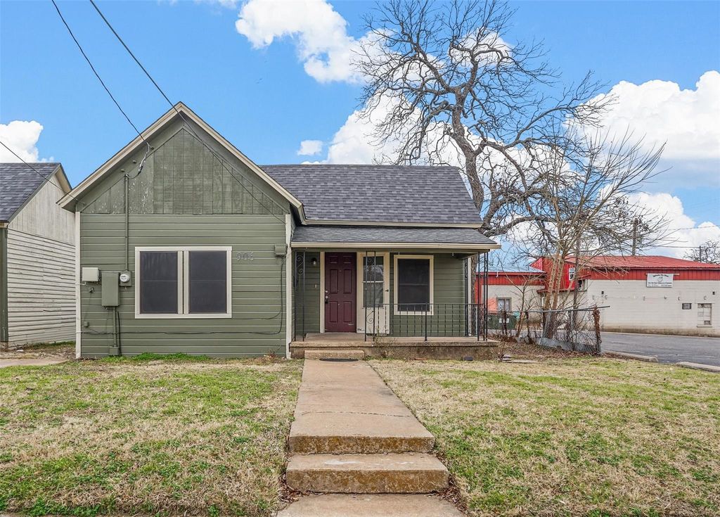 908 E Houston Street, Sherman, TX 75092