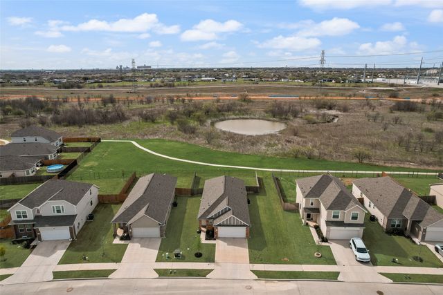 1117 Takeoff Avenue, Fort Worth, TX 76131