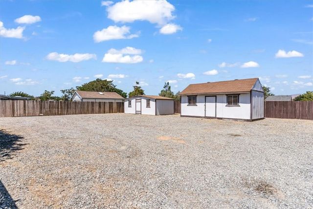 11183 Merino Avenue, Apple Valley, CA 92308