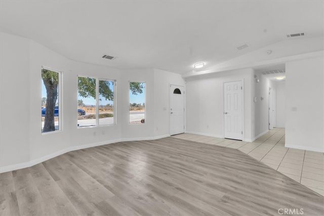 11183 Merino Avenue, Apple Valley, CA 92308