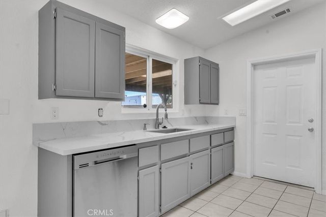 11183 Merino Avenue, Apple Valley, CA 92308