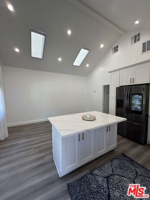 1611 Bel Aire Drive, Glendale, CA 91201