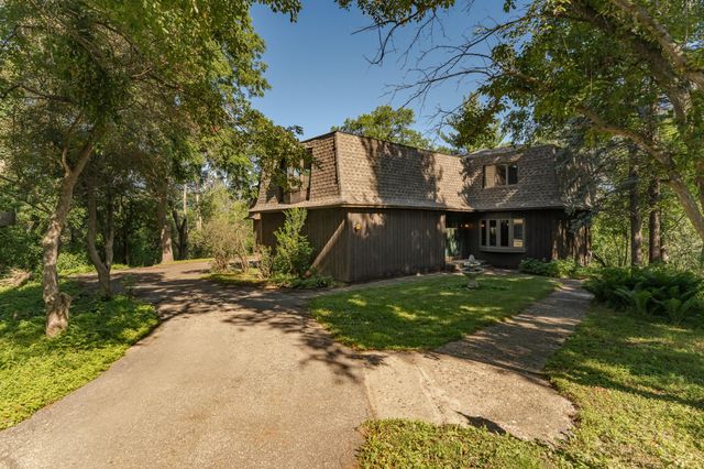 2717 Oslo Court NE, Rochester, MN 55906
