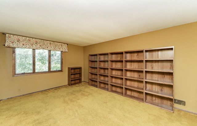 2717 Oslo Court NE, Rochester, MN 55906