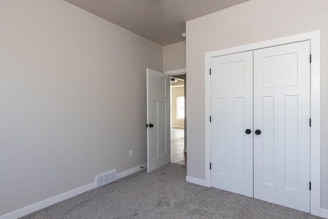 1009 LOTUS TRAIL, Menasha, WI 54952