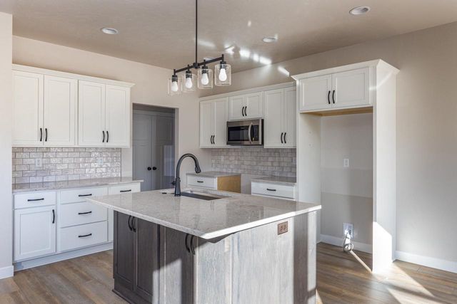 1009 LOTUS TRAIL, Menasha, WI 54952