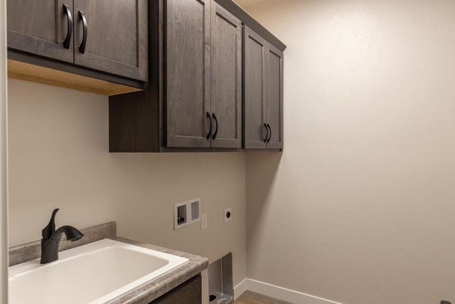 1009 LOTUS TRAIL, Menasha, WI 54952