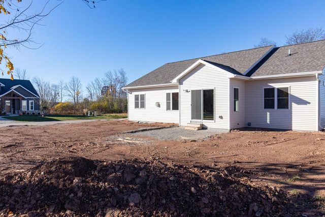 1009 LOTUS TRAIL, Menasha, WI 54952
