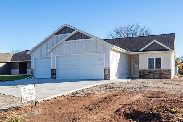 1009 LOTUS TRAIL, Menasha, WI 54952