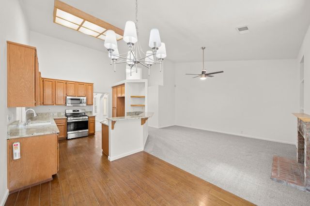 5207 Equestrian Ct, Rocklin, CA 95677