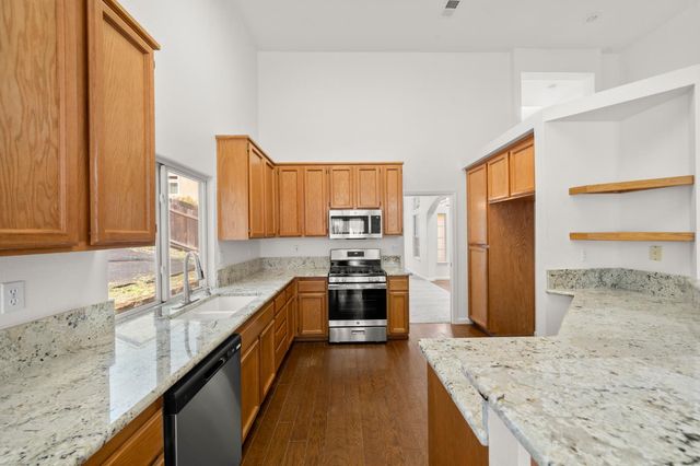 5207 Equestrian Ct, Rocklin, CA 95677