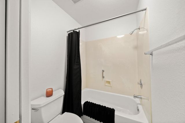 5207 Equestrian Ct, Rocklin, CA 95677