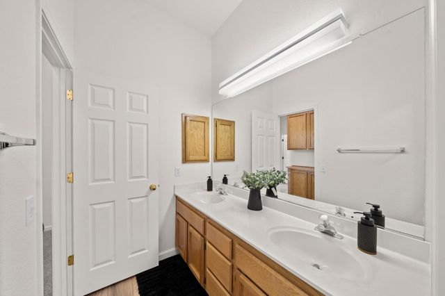 5207 Equestrian Ct, Rocklin, CA 95677