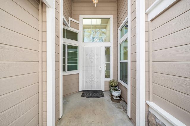 5207 Equestrian Ct, Rocklin, CA 95677