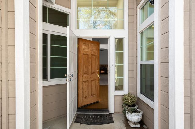 5207 Equestrian Ct, Rocklin, CA 95677