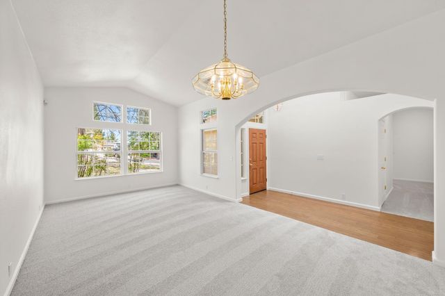 5207 Equestrian Ct, Rocklin, CA 95677