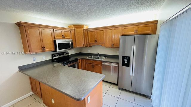 709 NW 98th Cir 709, Plantation, FL 33324