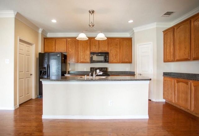 1101 Wenk Court, Aubrey, TX 76227