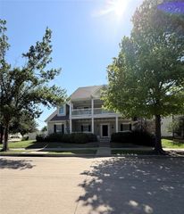 1101 Wenk Court, Aubrey, TX 76227
