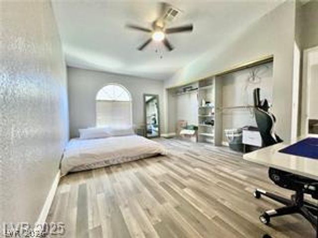 2627 South Durango Drive 202, Las Vegas, NV 89117