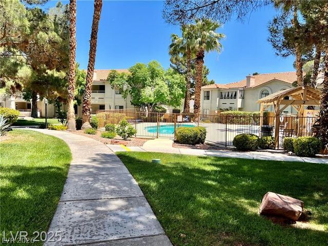 2627 South Durango Drive 202, Las Vegas, NV 89117