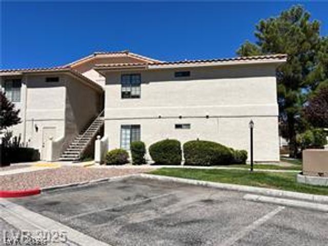 2627 South Durango Drive 202, Las Vegas, NV 89117