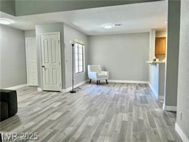 2627 South Durango Drive 202, Las Vegas, NV 89117
