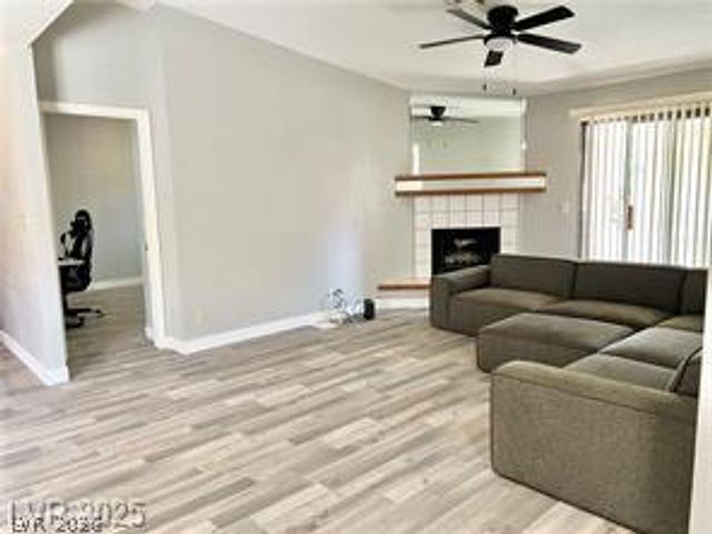 2627 South Durango Drive 202, Las Vegas, NV 89117