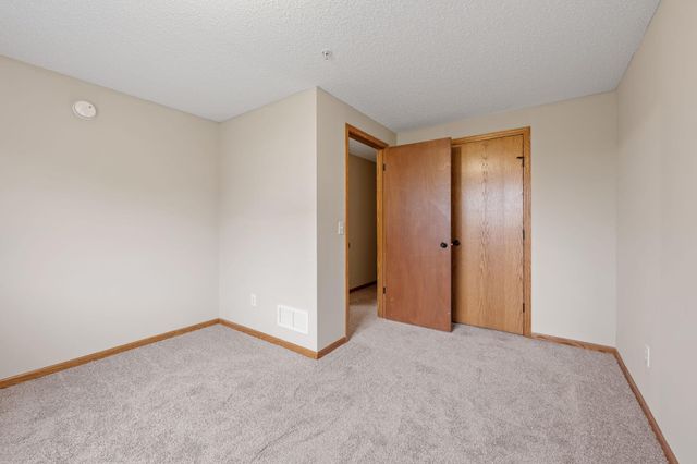 7316 Kahler Circle NE, Otsego, MN 55301