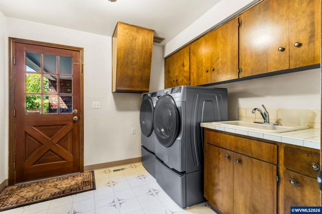 465 McKinley St SE, Salem, OR 97302
