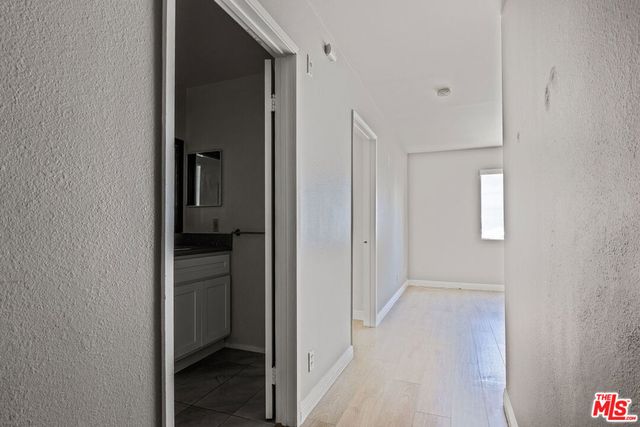 820 S St Andrews Place 303, Los Angeles, CA 90005