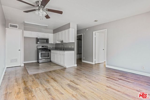 820 S St Andrews Place 303, Los Angeles, CA 90005