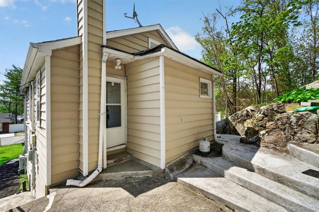 12 Montrose Drive, Carmel, NY 10512