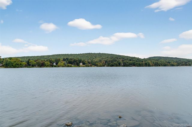 12 Montrose Drive, Carmel, NY 10512