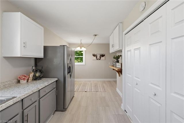 409 Walnut Place NE, Lenoir, NC 28645