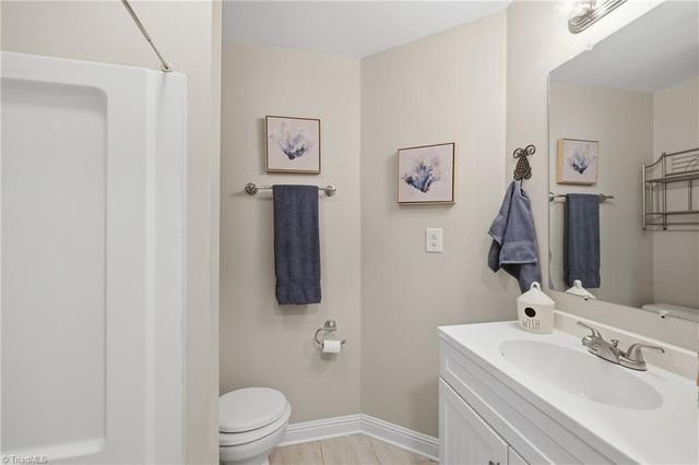 409 Walnut Place NE, Lenoir, NC 28645
